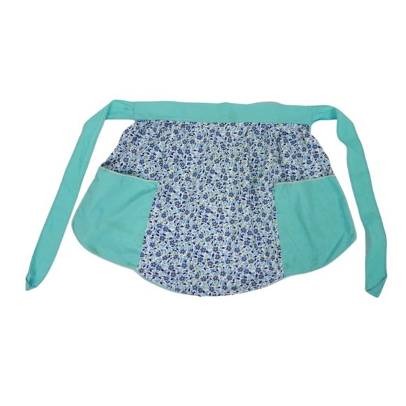 Vintage Turquoise Flower Apron - Picture 3 of 9